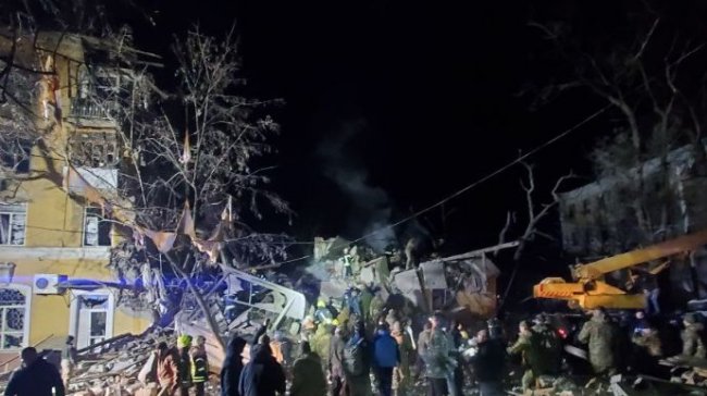 Росія вдарила ракетою по житловому будинку у Краматорську: є загиблі та поранені