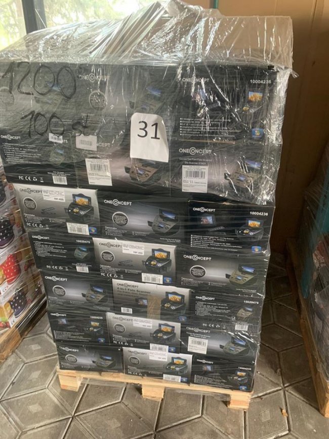 На Волині викрили незаконну схему ввезення техніки відомих європейських брендів