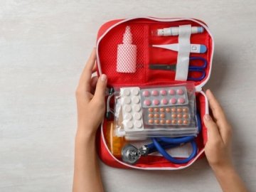 Які ліки мають бути в домашній аптечці