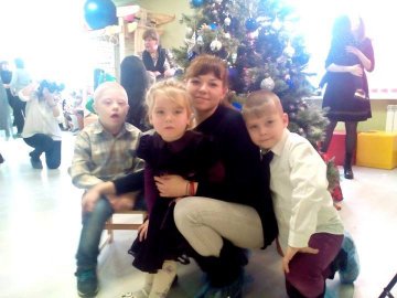 Залишився рік життя: мама чотирьох дітей з Волині збирає гроші на операцію