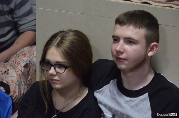 Як лучани всю ніч дивилися новорічні фільми. ФОТО 