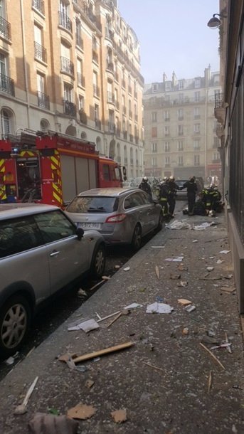 Вибух у центрі Парижа: п'ятеро постраждалих. ФОТО 