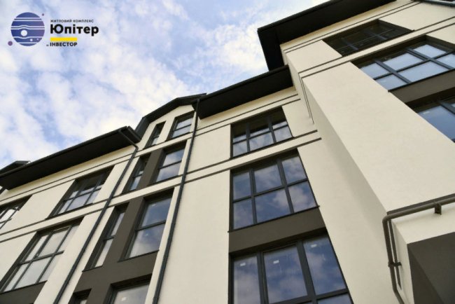 У ЖК «Юпітер» кладуть бруківку біля другого будинку. ФОТО*