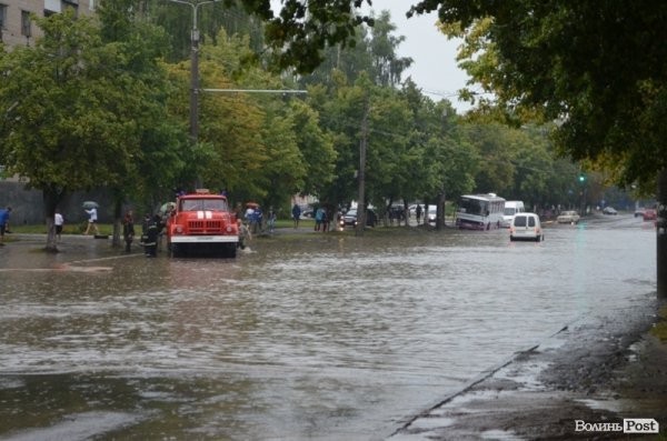 Як топило спальні райони Луцька. ФОТО