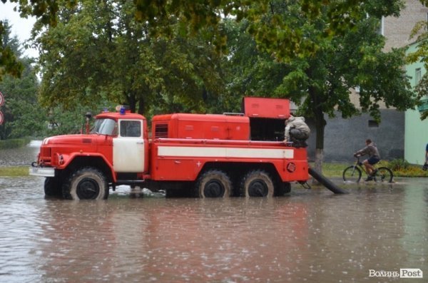 Як топило спальні райони Луцька. ФОТО