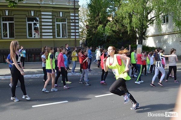 У Луцьку – легкоатлетична естафета. ФОТО