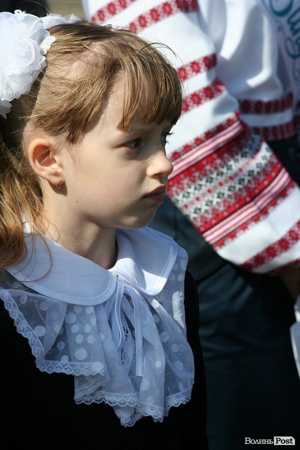 У Луцьку пролунав останній дзвінок. ФОТО