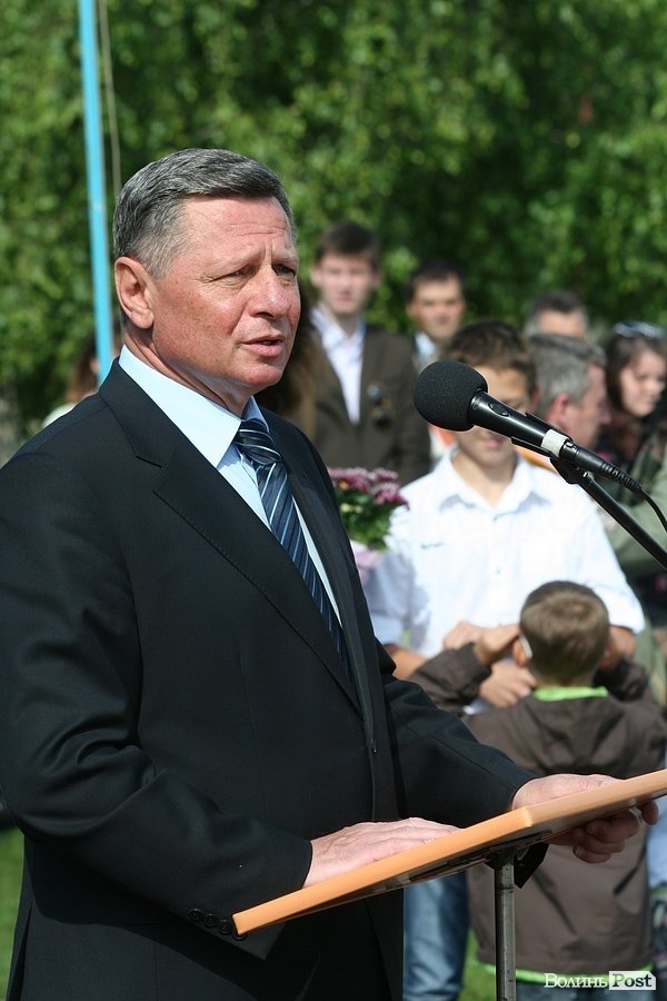 У Луцьку пролунав останній дзвінок. ФОТО