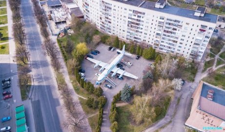 Для багатьох лучан це місце має свої спогади: що буде з літаком на проспекті Молоді