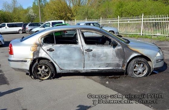 В Луцьку згоріли три авто. ФОТО. ОНОВЛЕНО