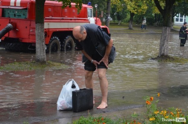 Як топило спальні райони Луцька. ФОТО