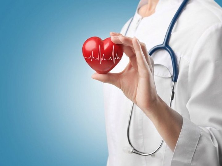 Скандал на Волині: у Любомлі інтернам почали виплачувати мізерну зарплату