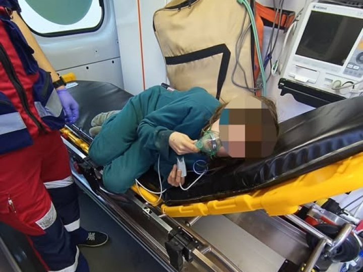 У Луцьку із задимленої квартири врятували двох дітей