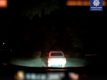 На Волині вночі четверо п'яних водіїв влаштували погоню з патрульними. ВІДЕО