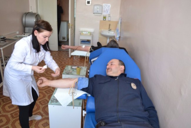 На Волині поліція здала кров пораненим бійцям