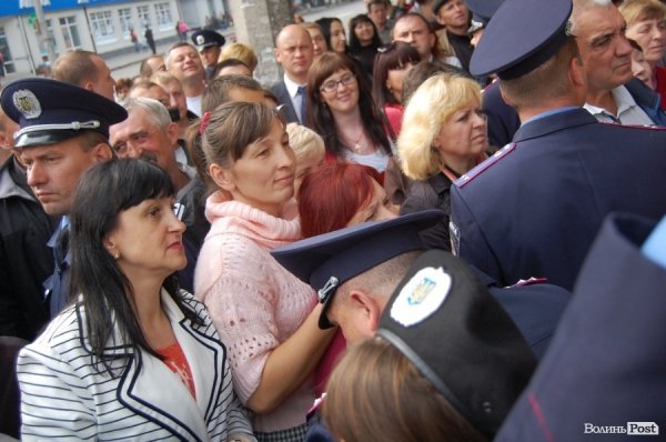 Янукович у Луцьку з людьми говорив про Митний союз. ФОТО