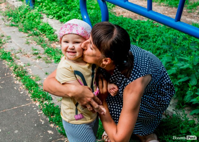Щиро та чуттєво: День поцілунку у Луцьку. ФОТО