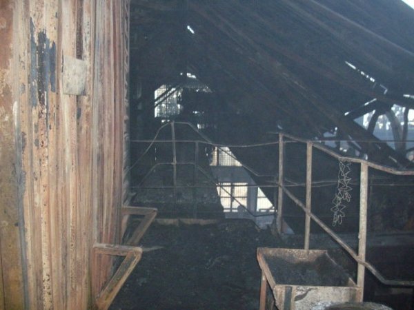 Фото згорілої електростанції