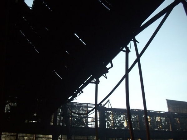 Фото згорілої електростанції