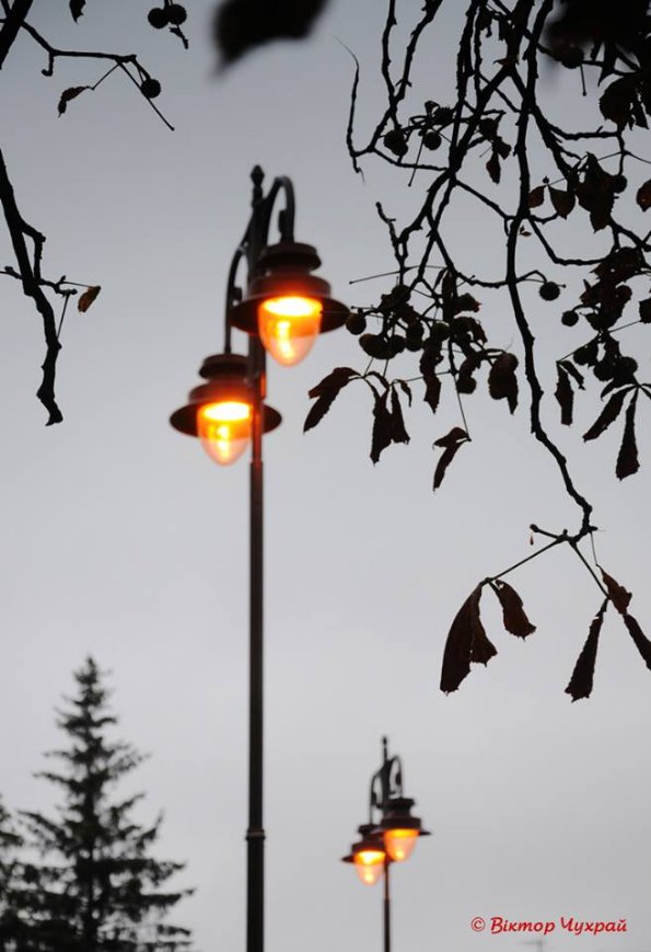 Жовтень в Луцьку на фото Віктора Чухрая