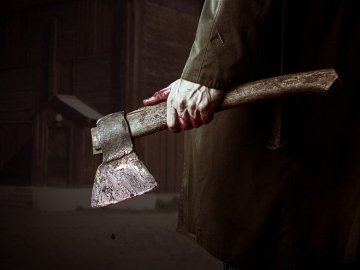 На Волині чоловік розрубав голову односельцю