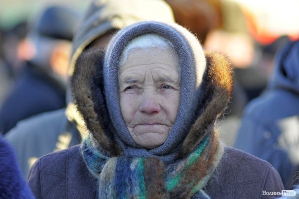 Віче на луцькому Євромайдані. ФОТО