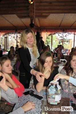 У Володимирі-Волинському відбулась благодійна арт-вечірка. ФОТО