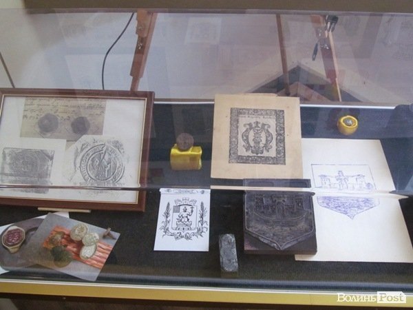 У Луцьку відкрили виставку старожитностей. ФОТО