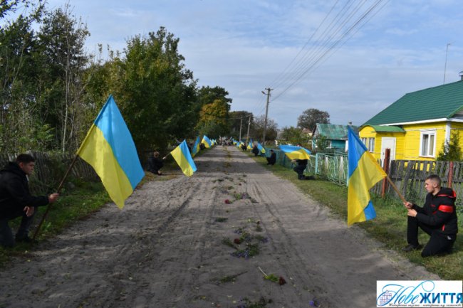 На Волині попрощалися із Героєм Сергієм Денисюком