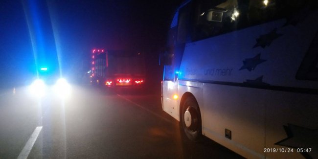 На Рівненщині автобус «Київ-Варшава» зіткнувся з вантажівкою: є жертви. ФОТО