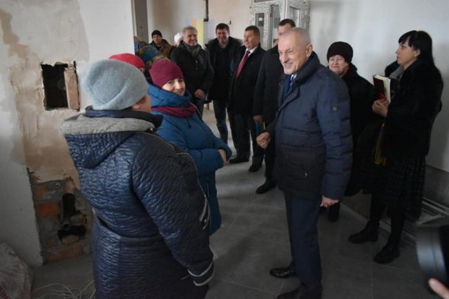 Оптимізм та посмішки осівчан кращі за будь-які слова, – Савченко про добудову школи у селі на Волині