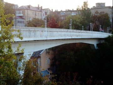 В Одесі 16-річна дівчина скоїла самогубство