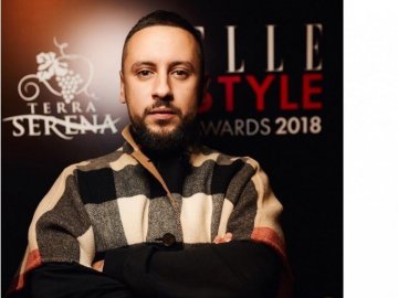 Monatik вразив публіку костюмом на відомій церемонії. ФОТО