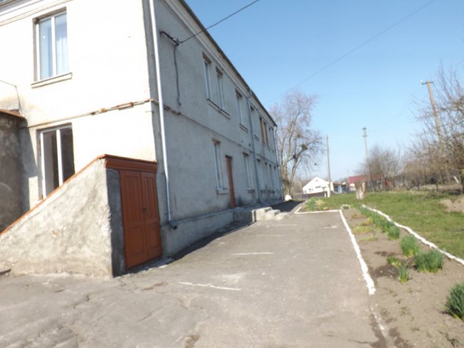 У селі на Волині руйнується школа. ФОТО
