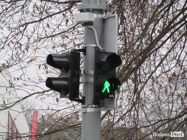 У Луцьку затор через нові світлофори. ФОТО  