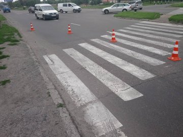 Аварія у Луцьку: Renault збило пішохода. ФОТО