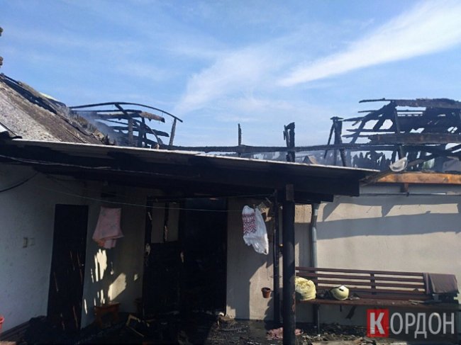 У місті на Волині загорівся гараж. ФОТО