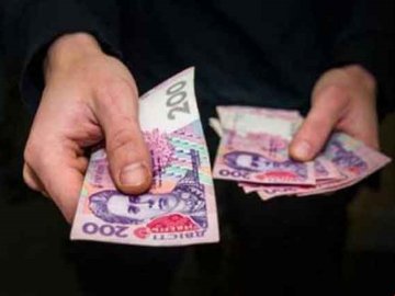 На Волині іноземець за 200 гривень хотів «відмазатися» від поліцейських