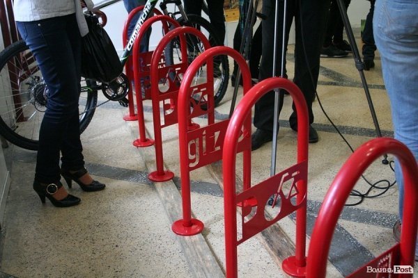 У Луцьку відкрили виставку «велоагітації». ФОТО