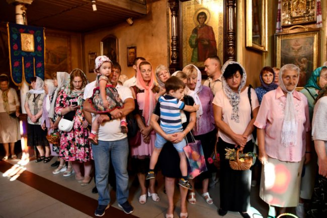 Єпископ Нафанаїл очолив святкове богослужіння у Луцьку. ФОТО