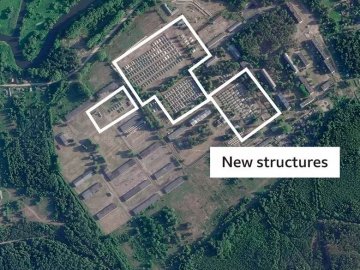 У ймовірному таборі ПВК «Вагнер» у Білорусі з’явились сотні наметів – «Беларускі гаюн»