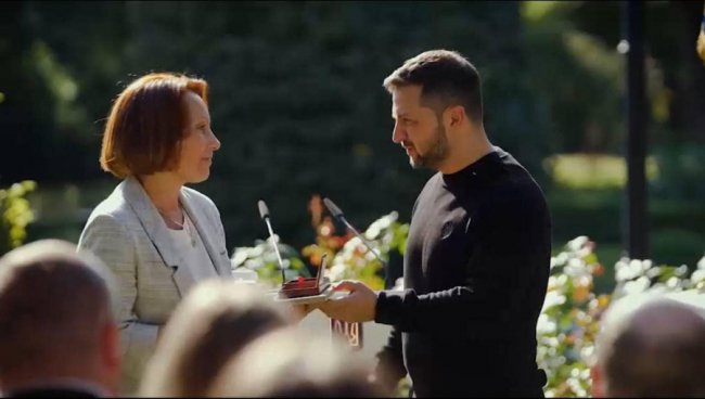 Зеленський нагородив вчительку з Волині. ФОТО