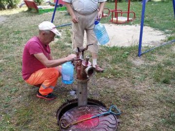 У Луцьку прорвало трубу, води не буде до понеділка