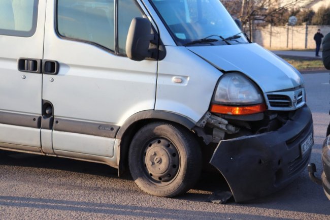 У Нововолинську сталася аварія за участю трьох автівок. ФОТО