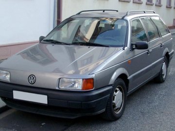  На території луцької автошколи незаконно заволоділи автівкою: винуватець заплатить штраф