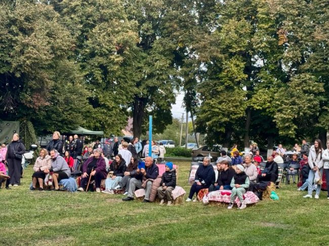 «Згуртовуємося заради наших військових»: у громаді на Волині на фестивалі збирали кошти для ЗСУ