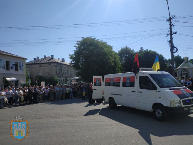 У Львові попрощалися із загиблим на Донбасі 23-річним бійцем. ФОТО