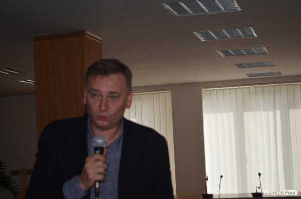 У Луцьку презентували книжку реальних історій про Іловайськ. ФОТО