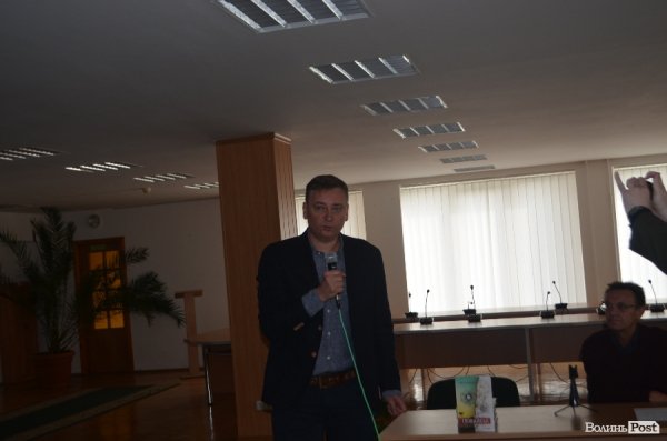 У Луцьку презентували книжку реальних історій про Іловайськ. ФОТО