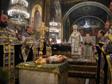 Патріарх Філарет звершив панахиду за упокій брата митрополита Михаїла. ФОТО
